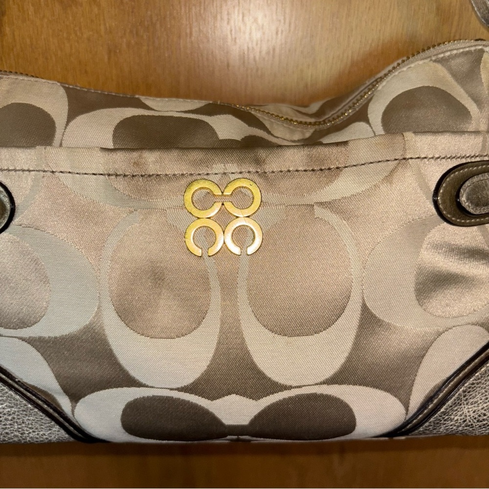 Coach Tan and Gold Shoulder Bag - Picture 3 of 11